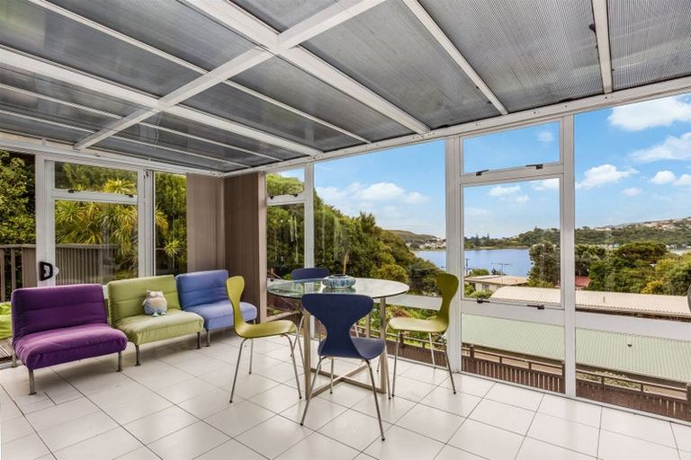 Photo of property in 5 Trevor Terrace, Paremata, Porirua, 5024