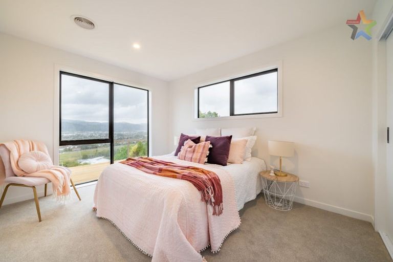 Photo of property in 9 Swain Grove, Riverstone Terraces, Upper Hutt, 5018