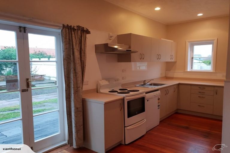 Photo of property in 31 Jackson Street, College Estate, Whanganui, 4500