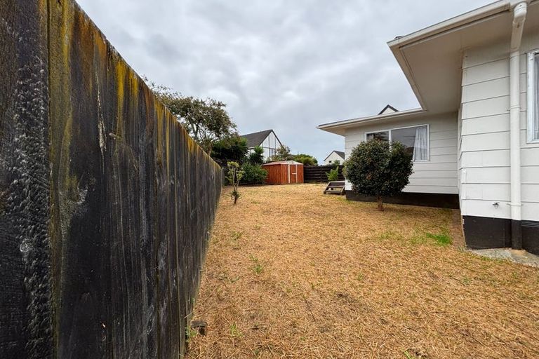 Photo of property in 21b Challen Close, Conifer Grove, Takanini, 2112