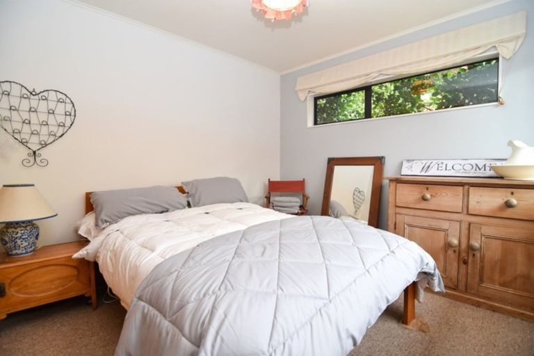 Photo of property in 135 Kent Street, Carterton, 5713