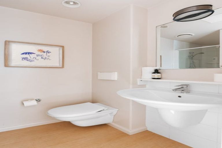 Photo of property in 201/16 Adams Avenue, Mount Maunganui, 3116