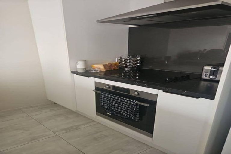 Photo of property in 12a-b Hughson Street, Waitara, 4320