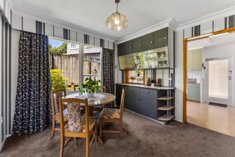 Photo of property in 18a Hawthorn Crescent, Stokes Valley, Lower Hutt, 5019