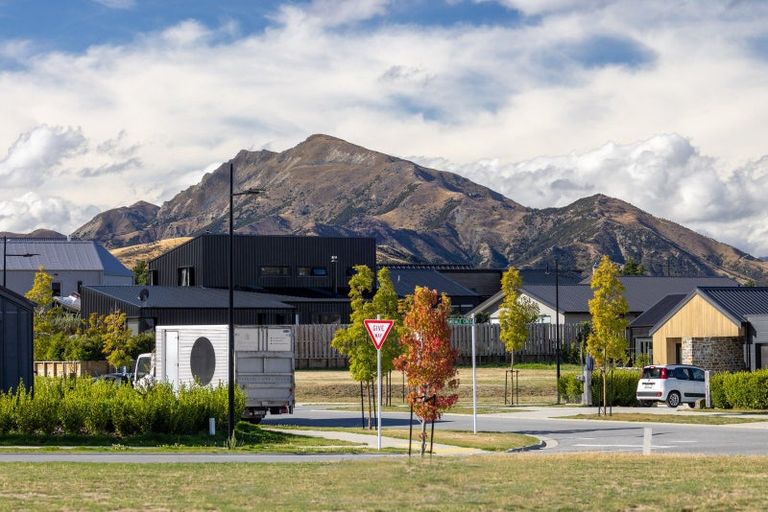 Photo of property in Northlake, 1 Armidale Crescent, Wanaka, 9305