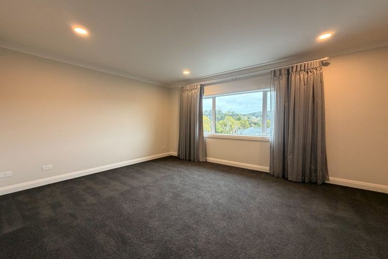Photo of property in 11 Henry Blyth Lane, Greenhithe, Auckland, 0632