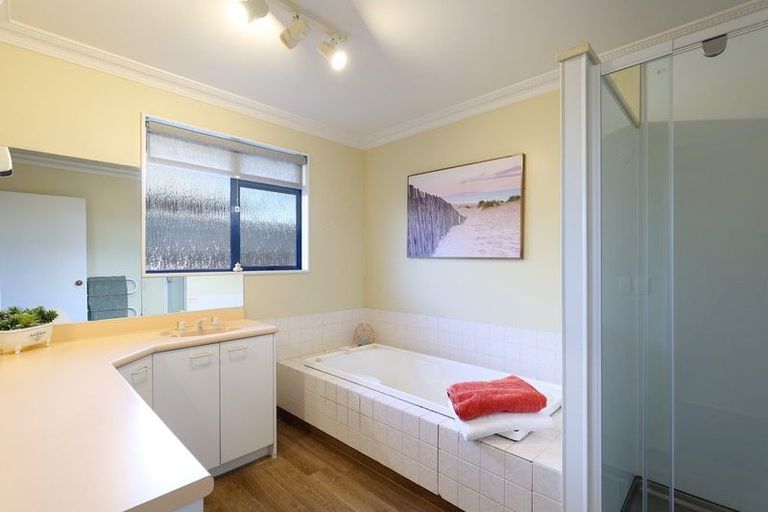 Photo of property in 328 Princes Drive, Britannia Heights, Nelson, 7010