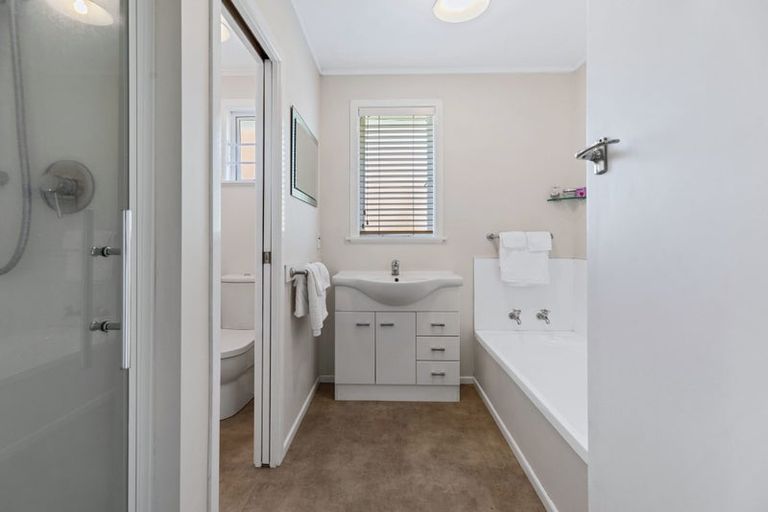 Photo of property in 1 Clifton Terrace, Brookfield, Tauranga, 3110