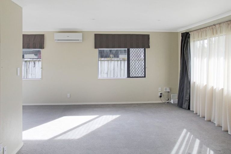 Photo of property in 94 Summerhill Drive, Fitzherbert, Palmerston North, 4410