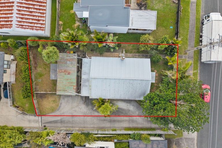 Photo of property in 152b Glengarry Road, Glen Eden, Auckland, 0602