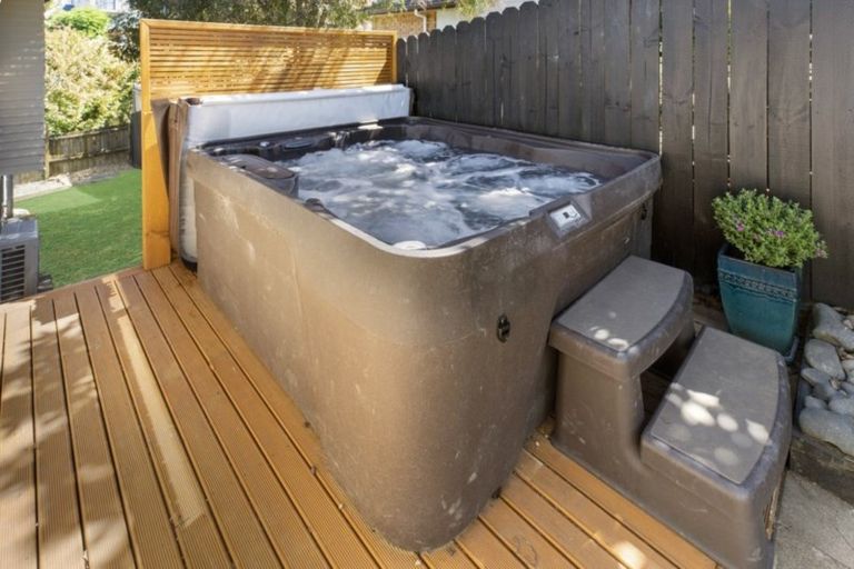 Photo of property in 23b Elliot Street, Howick, Auckland, 2014