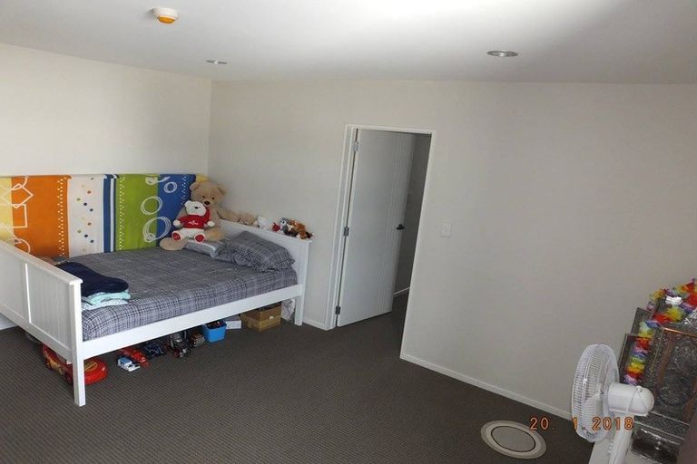 Photo of property in 17/5 Perekia Street, Albany, Auckland, 0632