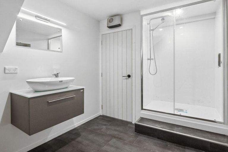 Photo of property in 203 Taieri Road, Kaikorai, Dunedin, 9010