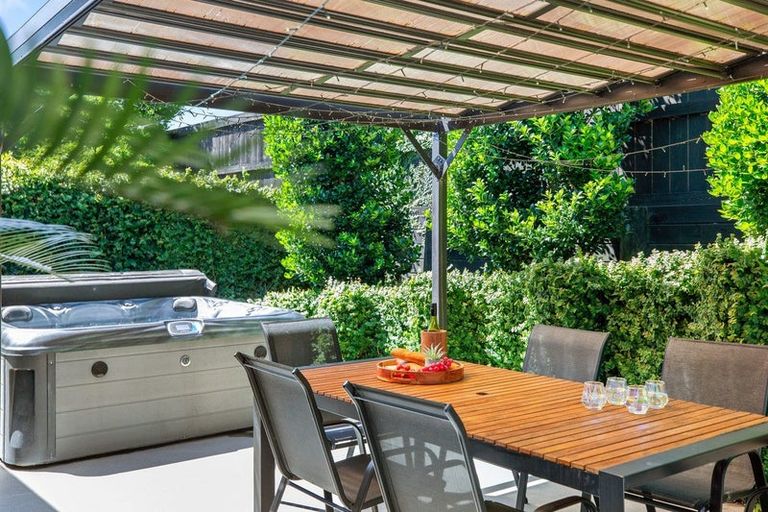 Photo of property in 9 Kamokore Glade, Pyes Pa, Tauranga, 3112