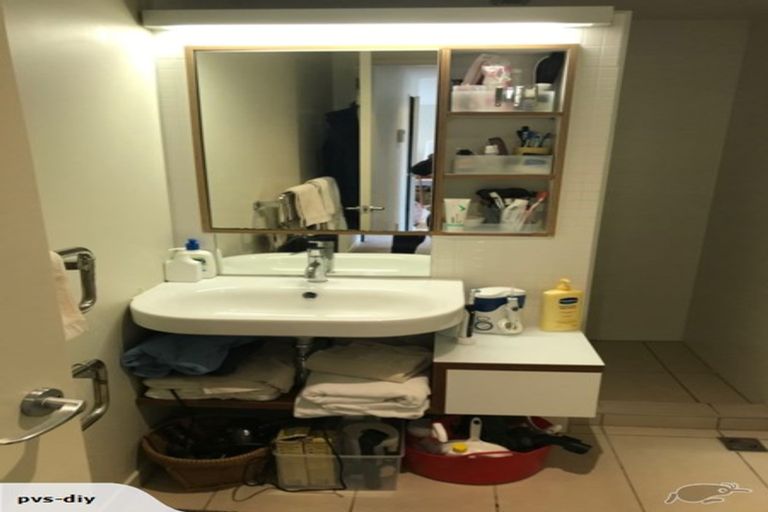 Photo of property in Piermont Apartments, 2h/82 Cable Street, Te Aro, Wellington, 6011