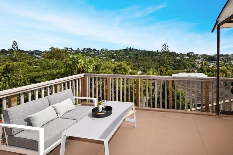 Photo of property in 24 Danbury Drive, Torbay, Auckland, 0630