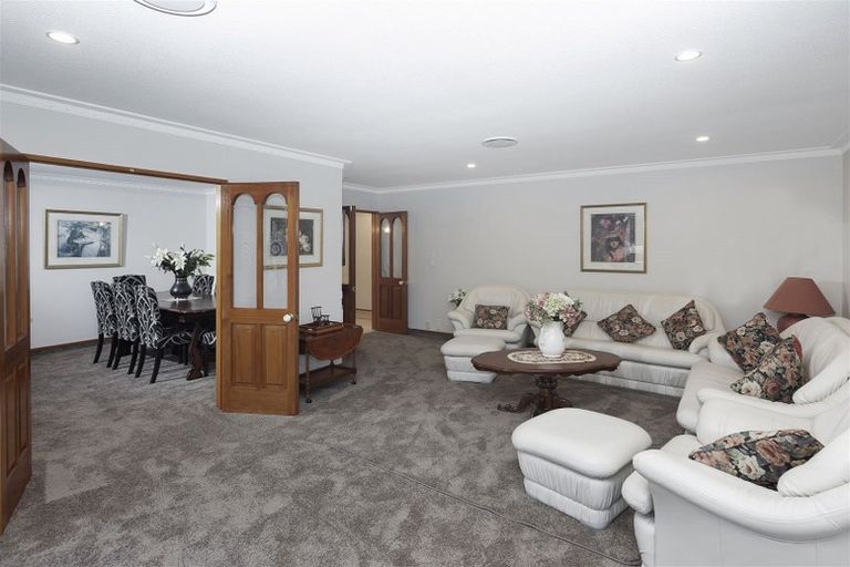 Photo of property in 23 Apsley Drive, Russley, Christchurch, 8042