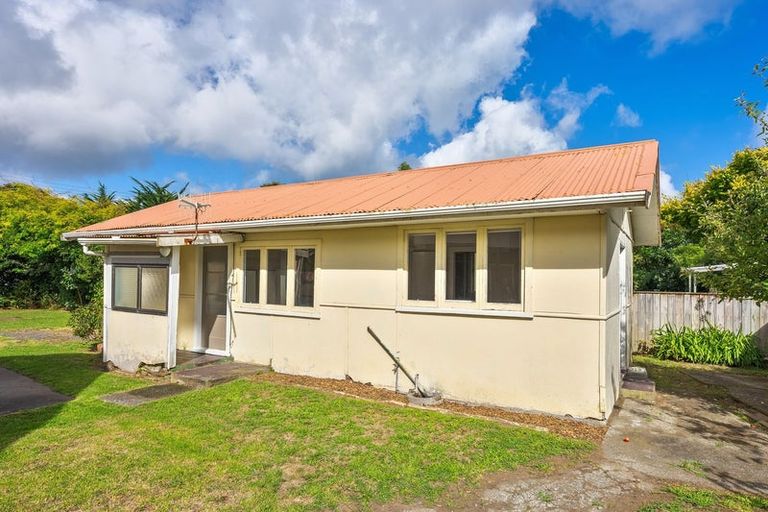 Photo of property in 69 Te Moana Road, Waikanae Beach, Waikanae, 5036