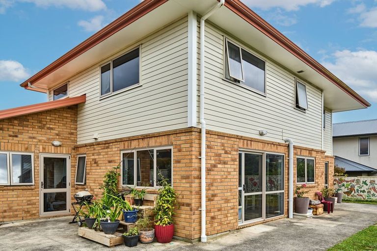 Photo of property in 31 Sumner Terrace, Aotea, Porirua, 5024