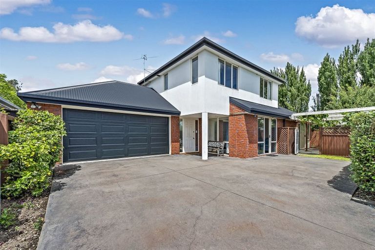 Photo of property in 6 Rosefield Lane, Northcote, Christchurch, 8052