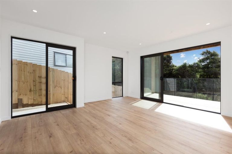 Photo of property in 55 Pacific Heights Road, Orewa, 0931