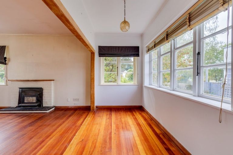 Photo of property in 18 Masters Crescent, Masterton, 5810