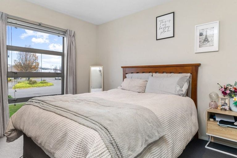 Photo of property in 23 James Hight Drive, Halswell, Christchurch, 8025