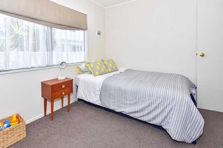 Photo of property in 518a Great South Road, Rosehill, Papakura, 2113