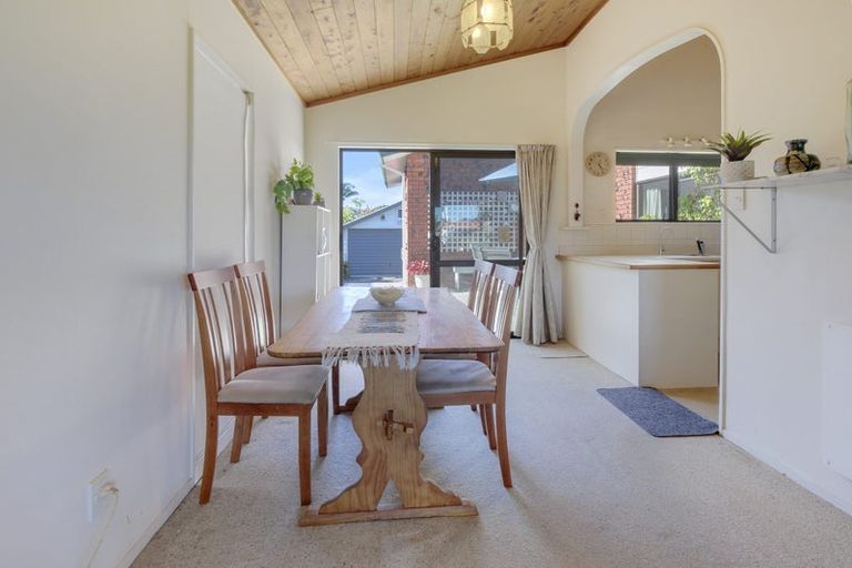 Photo of property in 4 Kopipi Crescent, Ngunguru, Whangarei, 0173