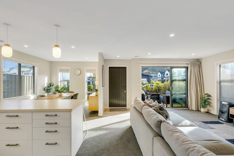 Photo of property in 5 Taiko Place, Kenepuru, Porirua, 5022