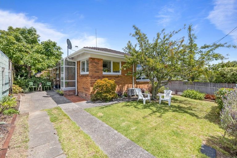 Photo of property in 1/1 Cambria Road, Devonport, Auckland, 0624