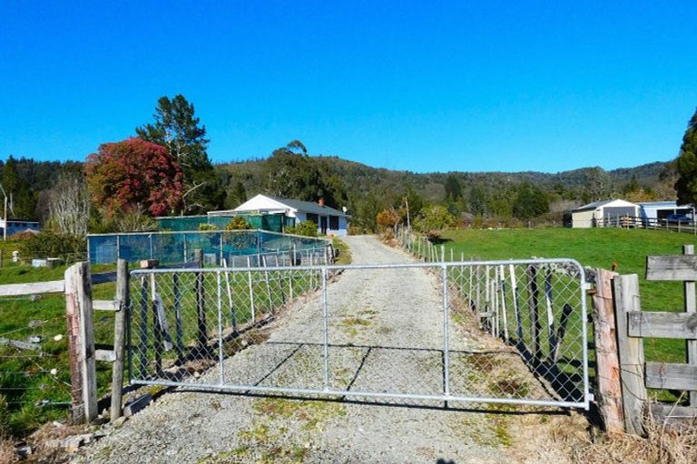 Photo of property in 96 Gladstone Street, Seddonville, Westport, 7891