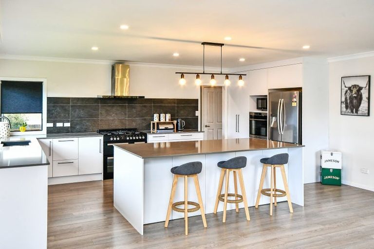 Photo of property in 516a Great South Road, Rosehill, Papakura, 2113