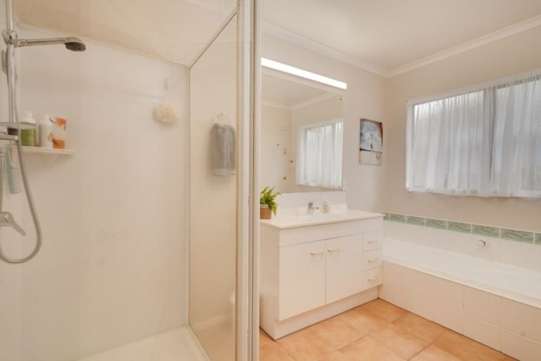 Photo of property in 33 Saint Andrews Drive, Bethlehem, Tauranga, 3110