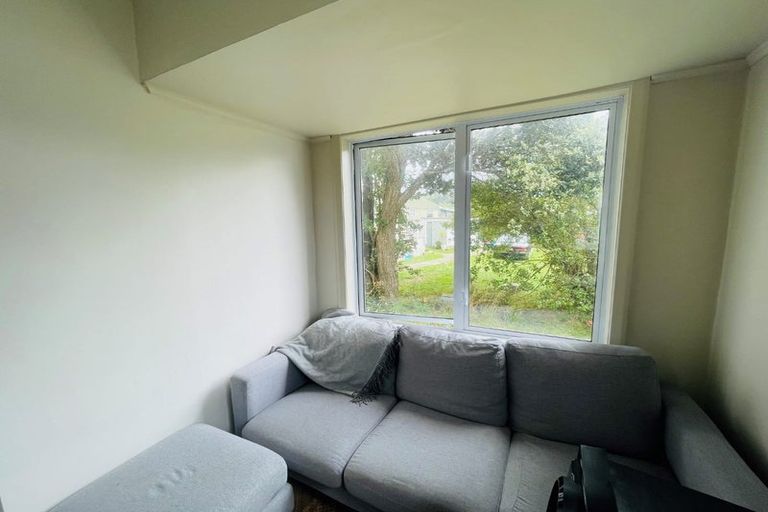 Photo of property in 56 Coates Street, Tawa, Wellington, 5028