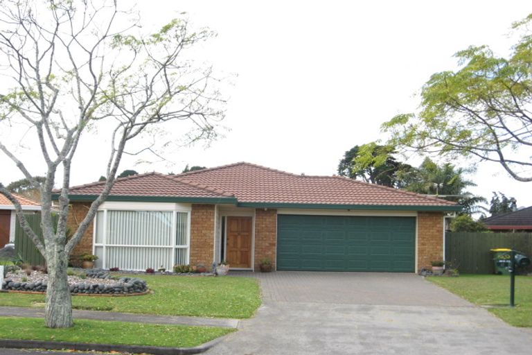 Photo of property in 13 Gairloch Place, Wattle Downs, Auckland, 2103