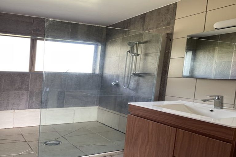 Photo of property in 39 Mack Place, Red Hill, Papakura, 2110