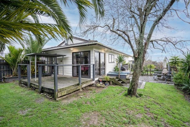 Photo of property in 11 Rata Street, Tokomaru, Palmerston North, 4474