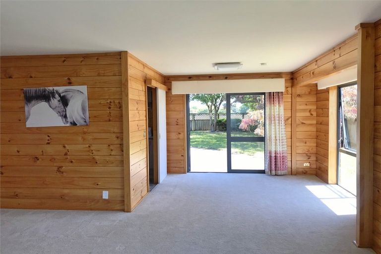 Photo of property in 13 Greenough Place, Rototuna, Hamilton, 3210