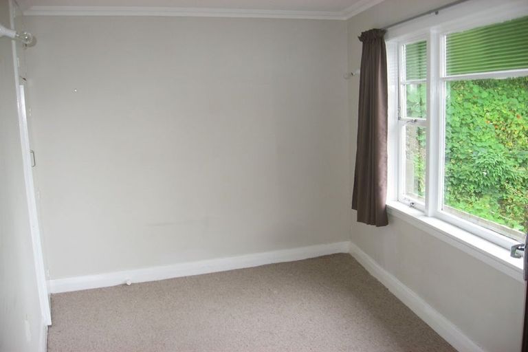 Photo of property in 34 Queens Drive, Kilbirnie, Wellington, 6022