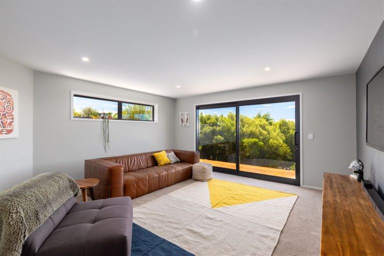 Photo of property in 155 Moncks Spur Road, Mount Pleasant, Christchurch, 8081