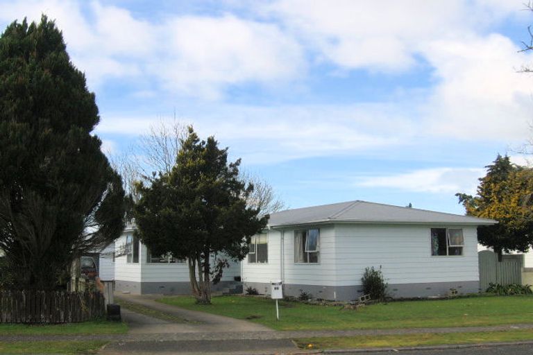 Photo of property in 55 Karen Crescent, Dinsdale, Hamilton, 3204