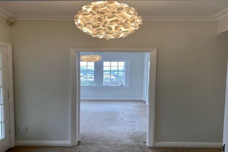 Photo of property in 67 Mantell Street, Seatoun, Wellington, 6022