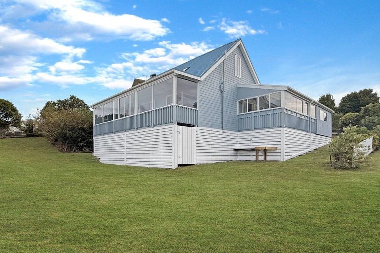 Photo of property in 8 Kakapu Road, Okiato, Russell, 0272