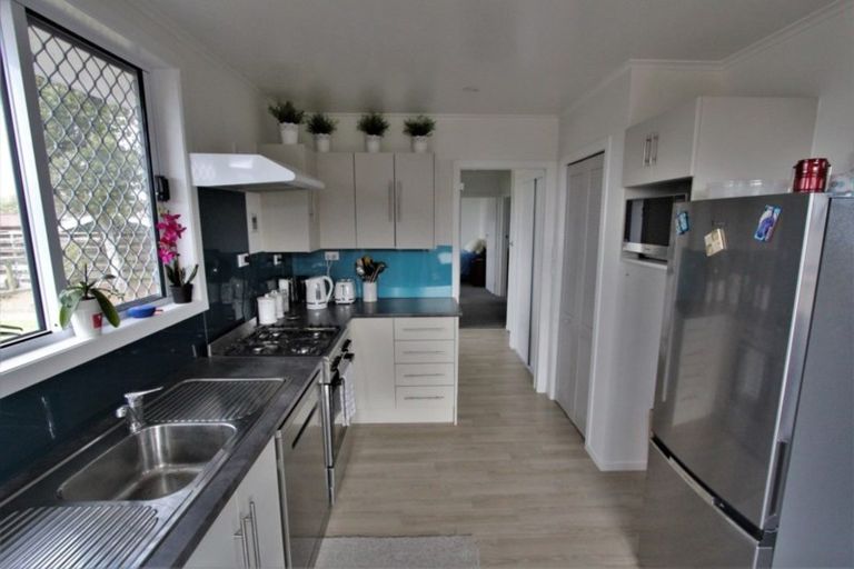 Photo of property in 15 Tieke Place, Tokoroa, 3420