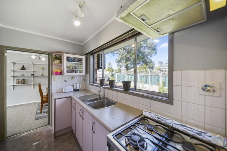 Photo of property in 2/1 Susanne Place, Pakuranga, Auckland, 2010