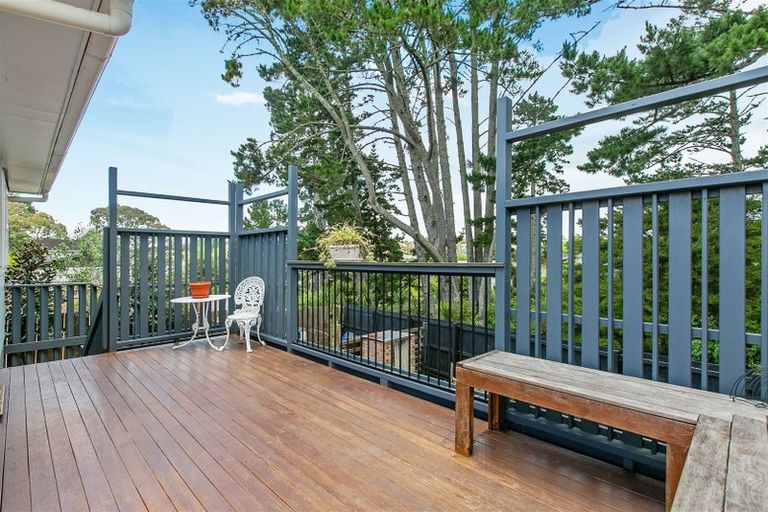 Photo of property in 87 Oreil Avenue, West Harbour, Auckland, 0618