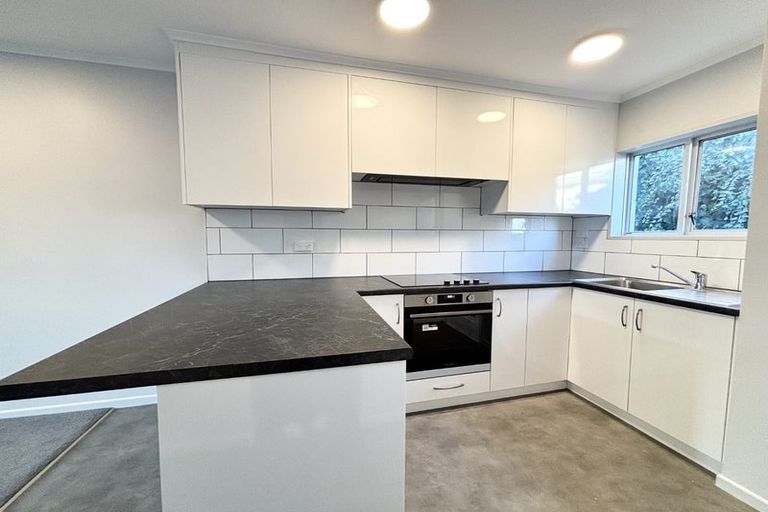 Photo of property in 15a Cypress Drive, Maungaraki, Lower Hutt, 5010