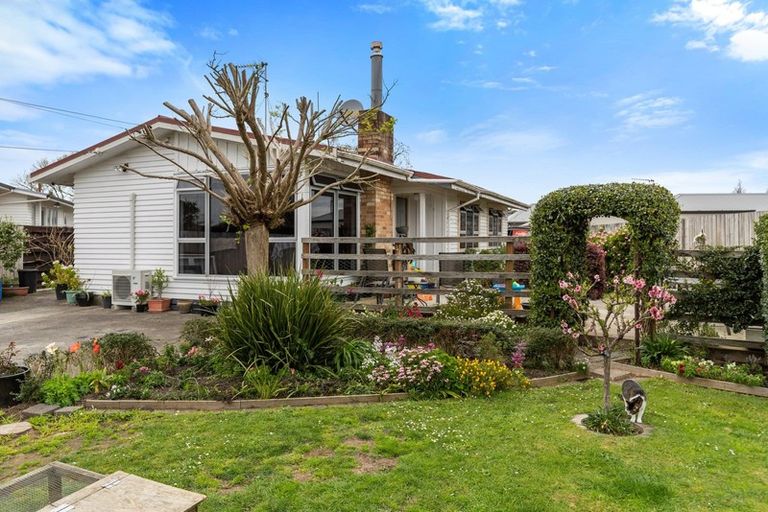 Photo of property in 9 Mahana Road, St Andrews, Hamilton, 3200