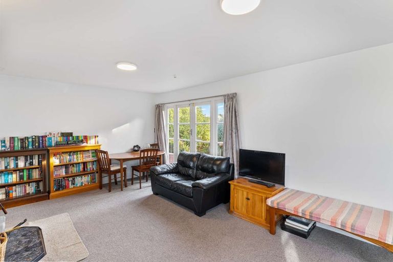 Photo of property in 32 Vagues Road, Northcote, Christchurch, 8052